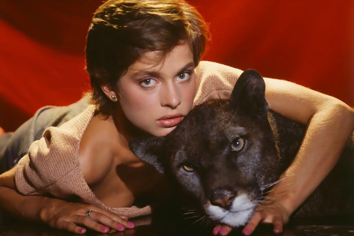 A Retrospective Review: Cat People (1942 and 1982)